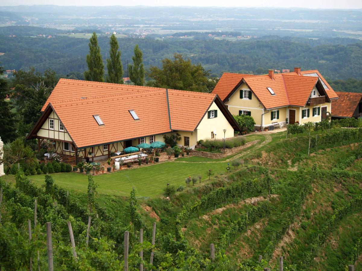 Weingut Albert, Familie Cramer Bed & Breakfast Kitzeck im Sausal Bagian luar foto